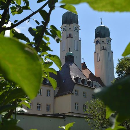 Gaestehaus Schweiklberg Vilshofen an der Donau Ngoại thất bức ảnh