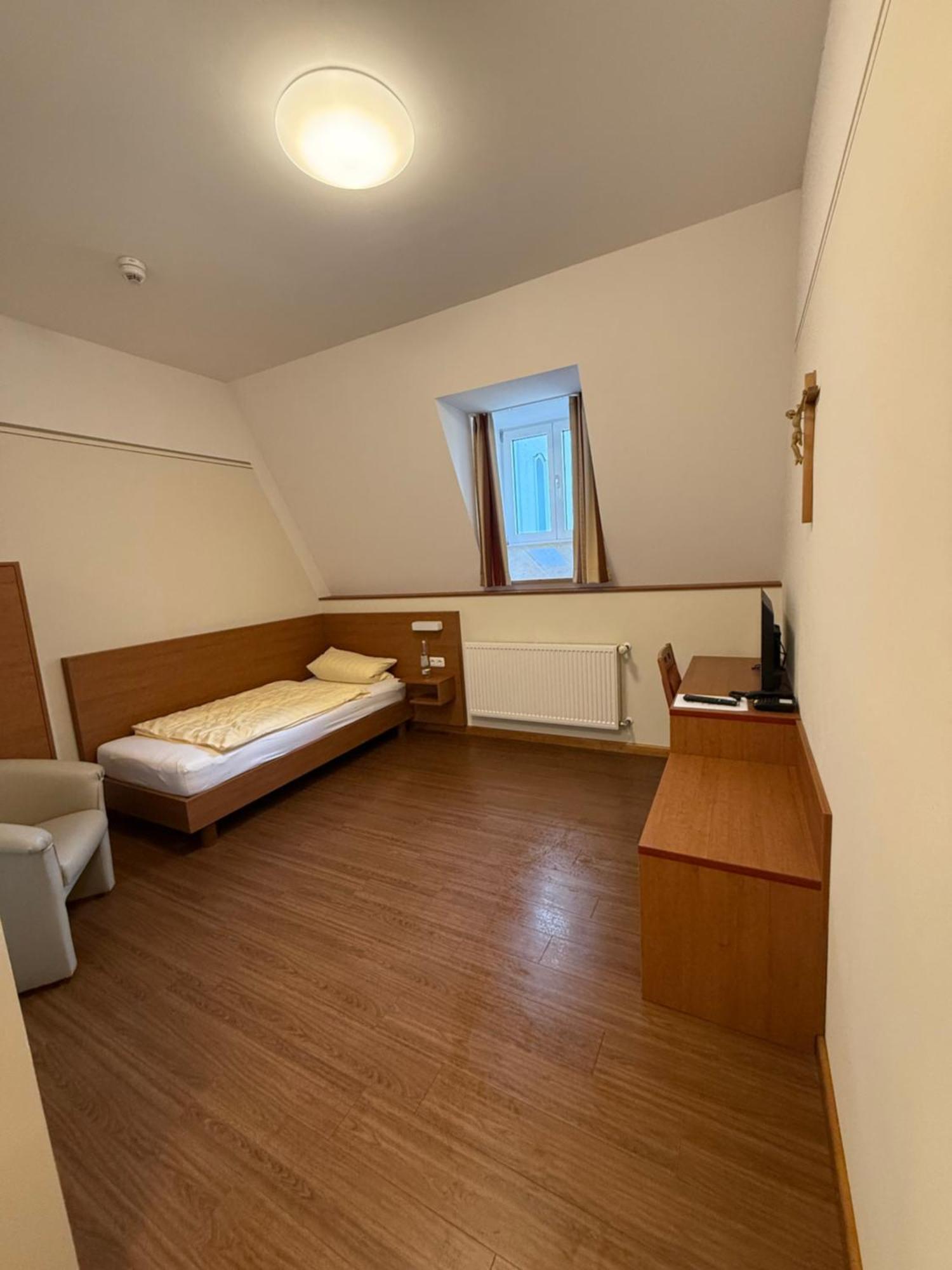 Gaestehaus Schweiklberg Vilshofen an der Donau Ngoại thất bức ảnh